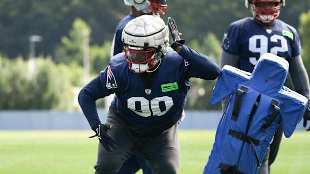 Patriots DL Christian Barmore
